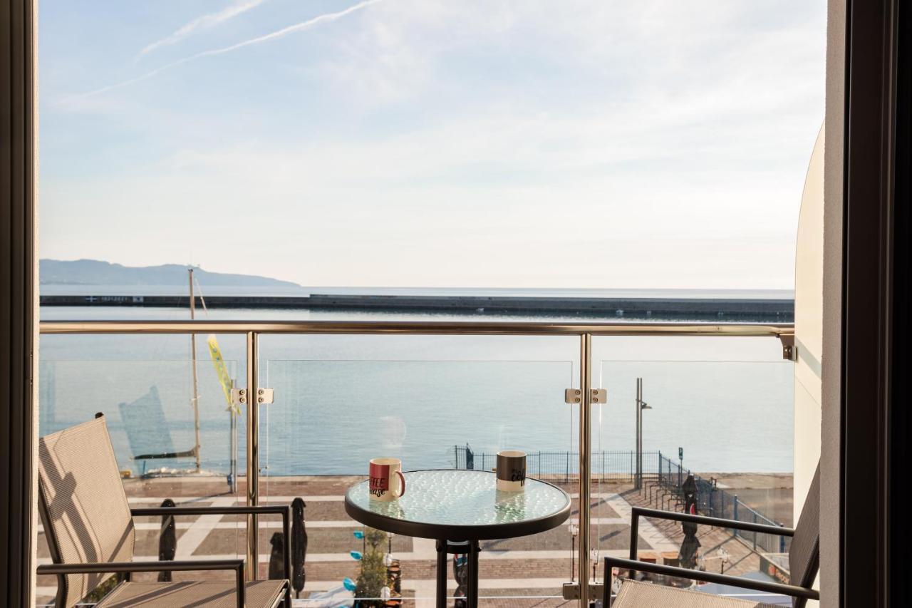 Georgia Seaview Apartment B3 卡拉马塔 外观 照片